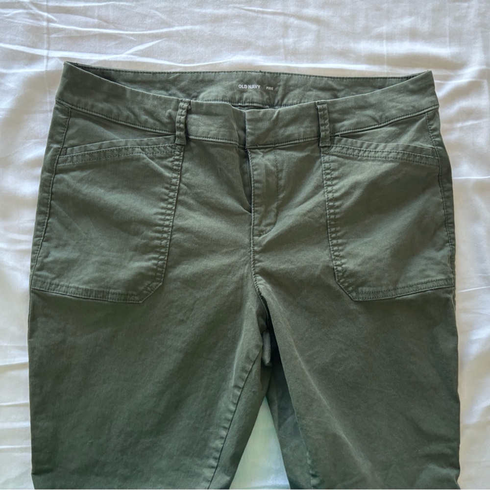 2/$15 Women’s Green Utility Pants